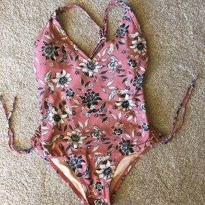 One piece women’s swimsuit